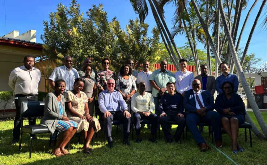 xpj官网拜会纳米比亚政府四部门及楚梅布市领导