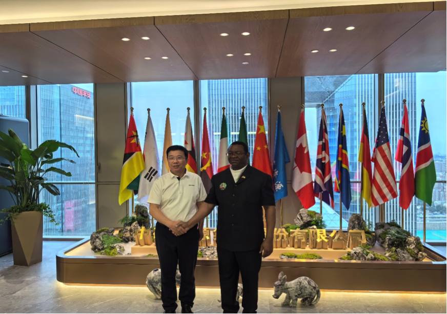 赞比亚驻华大使到访xpj官网集团总部